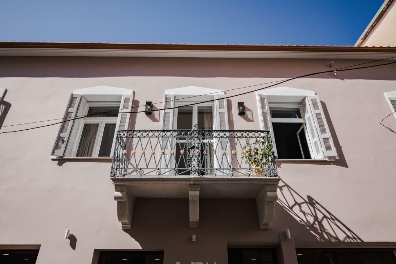 Stylish Studio Apartments-1878 House Kalamata Bagian luar foto